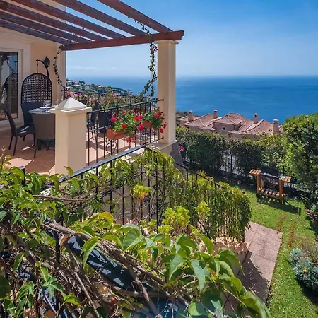 Designed Palheiro Village By Hr Madeira Вилла Фуншал
